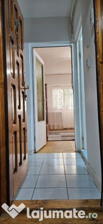 Garsonieră de închiriat Str. Calea Moldovei vis-a-vis de LPS