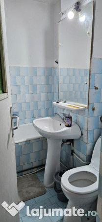 Garsonieră de închiriat Str. Calea Moldovei vis-a-vis de LPS