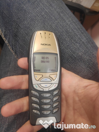 Nokia 6310i cu încărcător