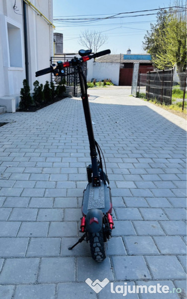 Trotineta electrica Kukirin M4 PRO