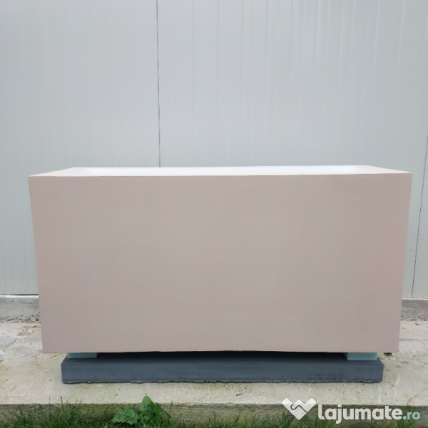 Jardiniere decorative 