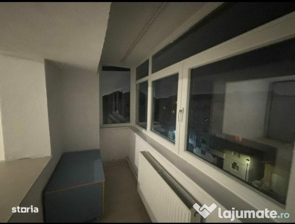 Apartament cu 4 Camere Decomandate Zona Burdujeni - Orizont