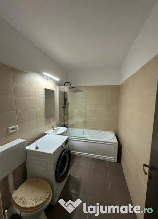 Garsoniera decomandata - zona Sanpetru