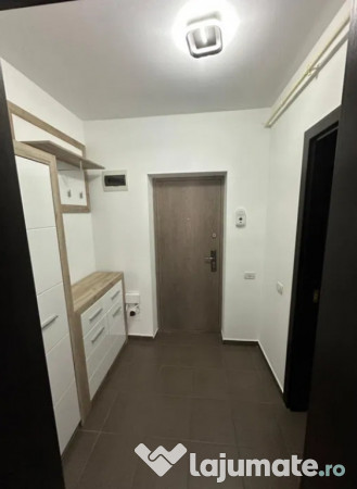 Garsoniera decomandata - zona Sanpetru