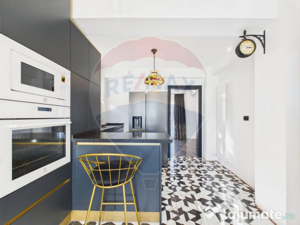 Casă / Vilă de vânzare complex Anl Hanri Coanda în zo... 