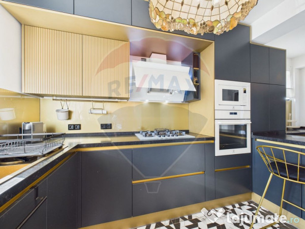 Casă / Vilă de vânzare complex Anl Hanri Coanda în zo... 