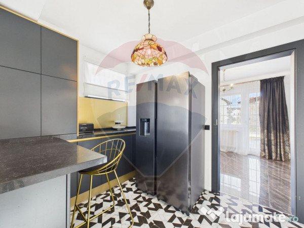 Casă / Vilă de vânzare complex Anl Hanri Coanda în zo... 