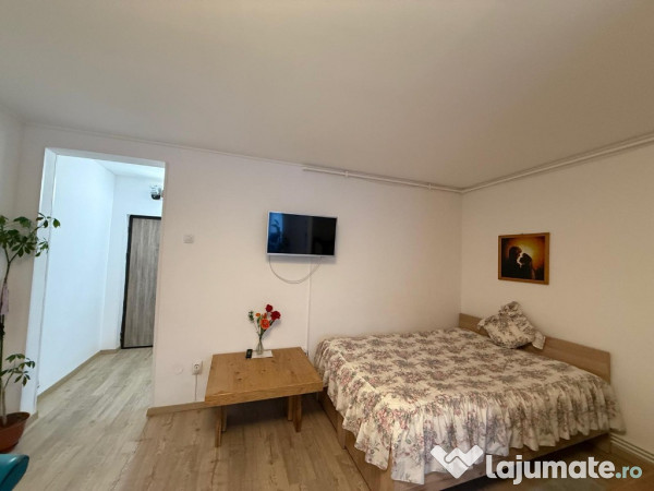 Garsonieră – mobilată și utilată complet-zona Miorita 