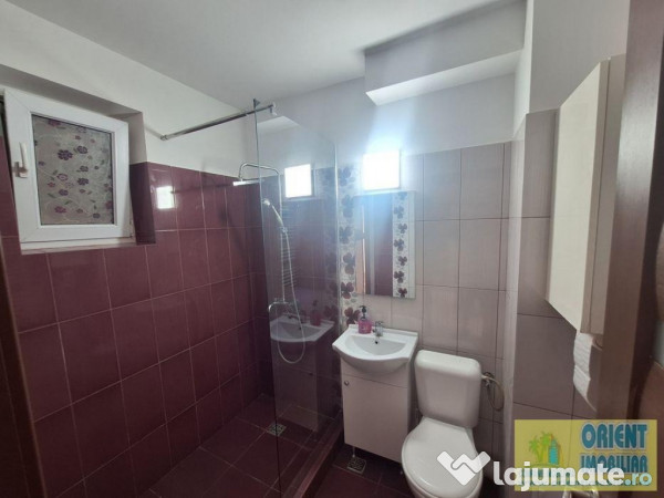 Gara, decomandat, 3 camere, renovat, gaze, vanzari Constanta 