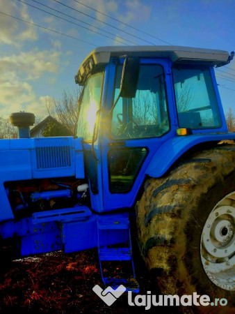 Tractor Ford TW-35 