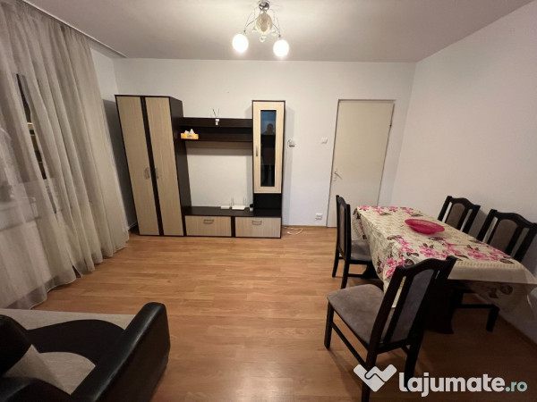INCHIRIEZ apartament 2 camere renovat,zona Vasile Aaron