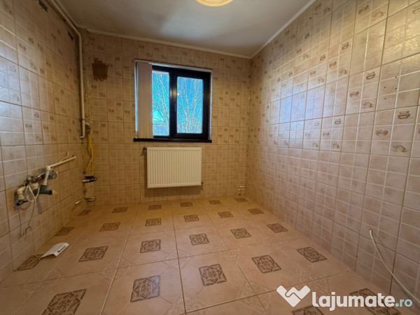 VEST- 3 camere, renovat, centrala termica, 64 mp 