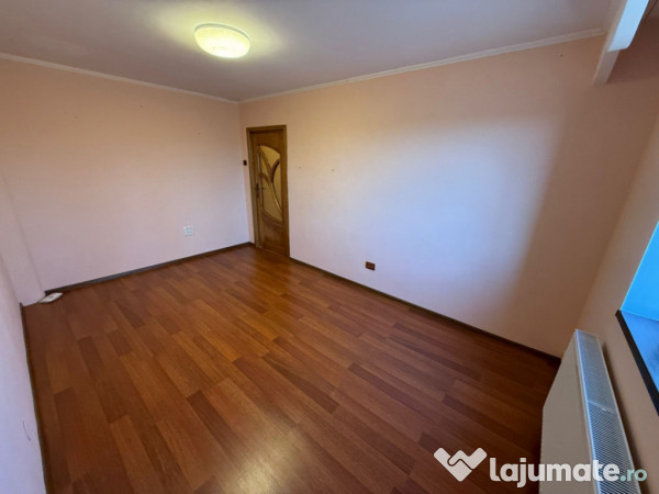 VEST- 3 camere, renovat, centrala termica, 64 mp 