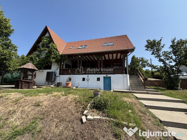 Proprietate de patrimoniu pe malul lacului Paleu - Teren...