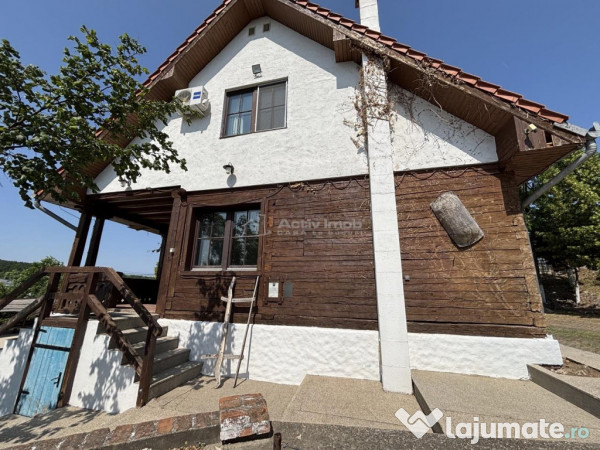 Proprietate de patrimoniu pe malul lacului Paleu - Teren...