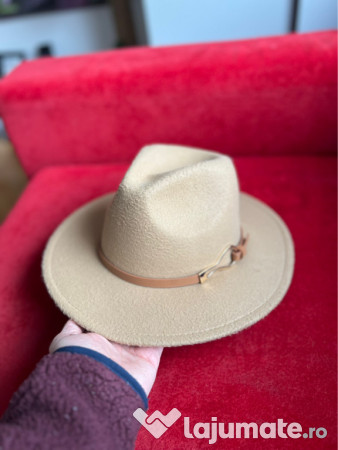 Palarie fedora noua 