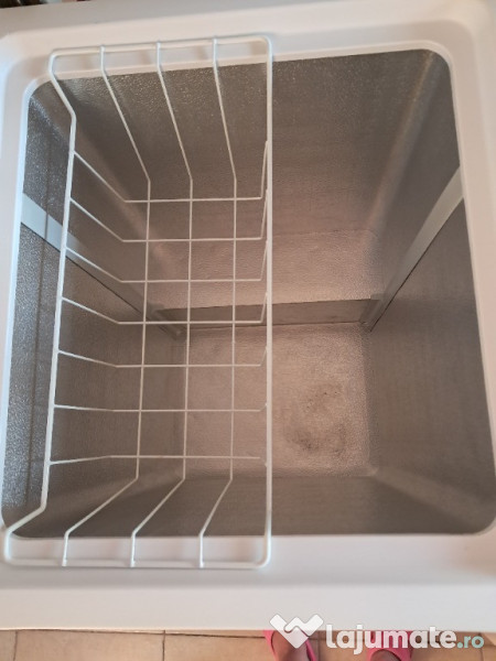 Lada frigorifica Whirlpool al 6 lea simt