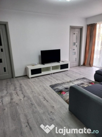 Inchiriez apartament 2 camere zona Unirii