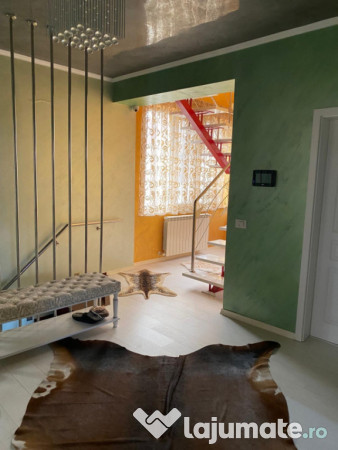 Casă de lux cu piscină ???? vedere Lac Siutghiol | Ovidiu