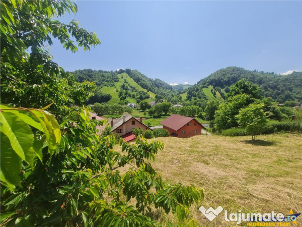 FILM! 2.327 mp teren,documentie de constructie,acces valoro