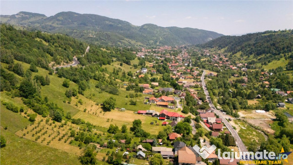 FILM! 2.327 mp teren,documentie de constructie,acces valoro