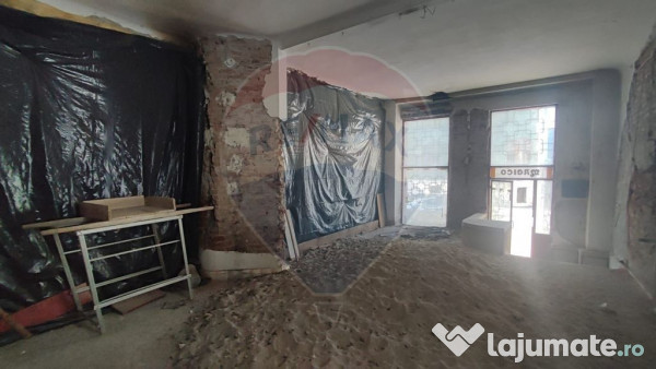 De vanzare spațiu comercial 68 mp flexibil cu posibilita... 