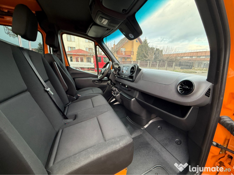 Mercedes Sprinter 316 6 locuri 3500kg la cârlig 