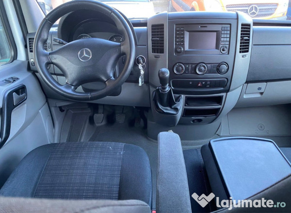 Mercedes Sprinter 316 CDI 6 locuri 3500 kg remorcă 