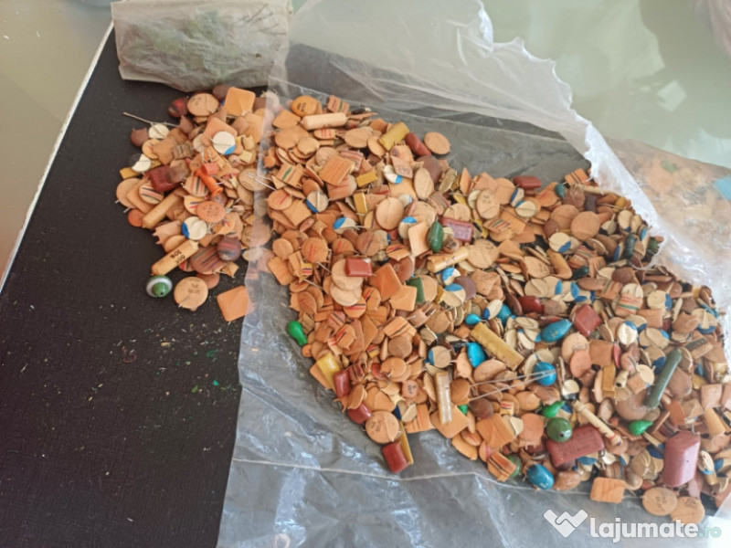 Condensatoare ceramice 