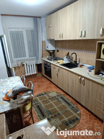 Apartament 2 camere etaj 3 