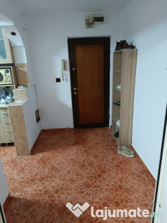 Apartament 2 camere etaj 3 
