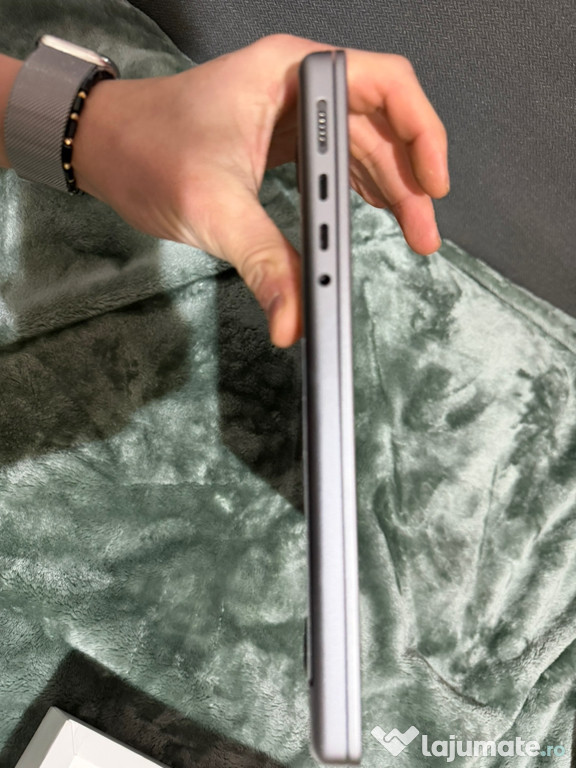 MacBook Pro Nu îl mai folosesc am achiziționat unul mai nou 