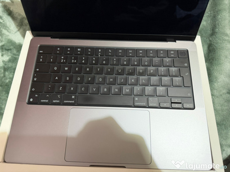 MacBook Pro Nu îl mai folosesc am achiziționat unul mai nou 