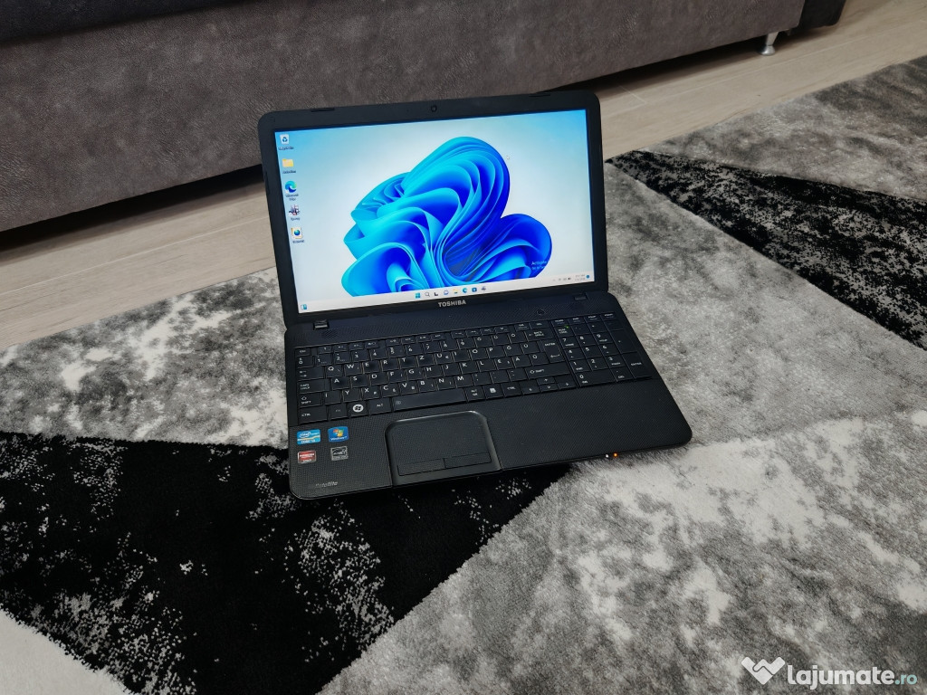 Toshiba Satellite i5 