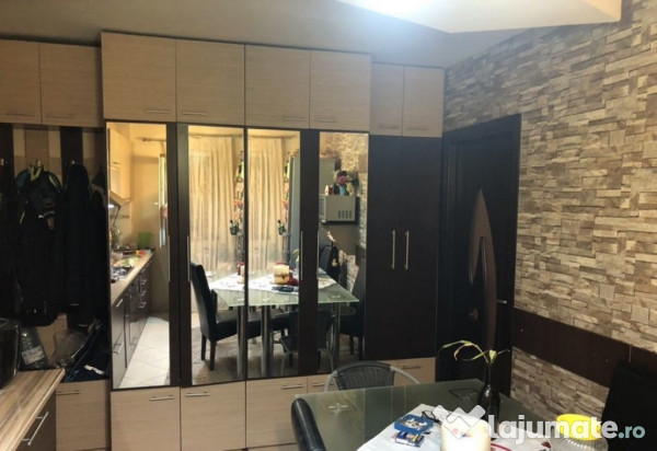 2 camere zona 23 August