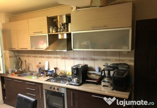 2 camere zona 23 August