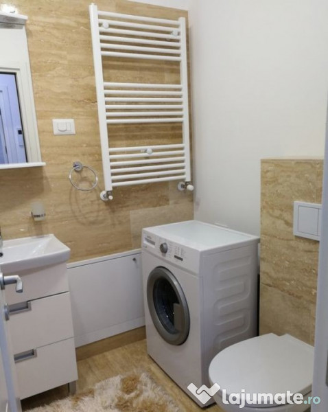 Garsoniera zona Calea Calarasilor 