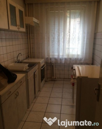 Garsoniera in zona Morarilor 