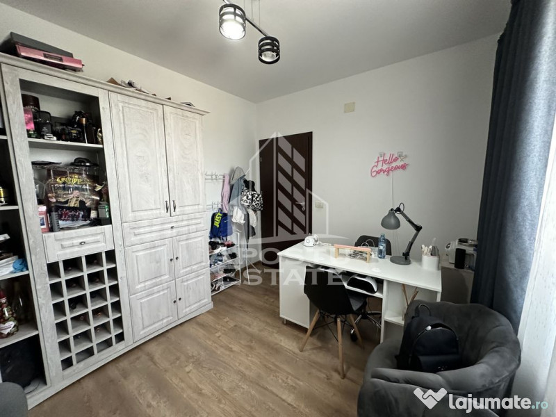 Duplex cu etaj si 5 camere la asfalt în Giroc