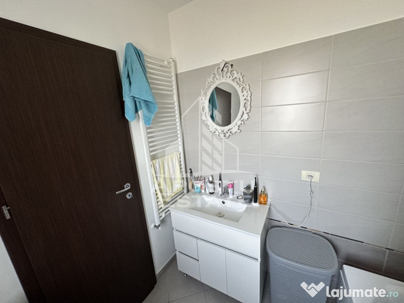 Duplex cu etaj si 5 camere la asfalt în Giroc