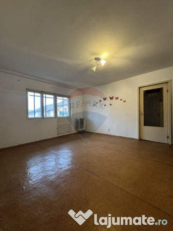Apartament pe Str. Călugăreni, 2 camere, et.3 