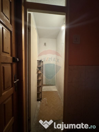 Apartament pe Str. Călugăreni, 2 camere, et.3 