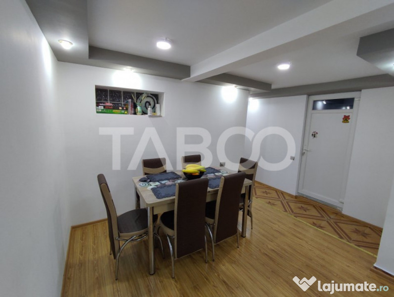 Casa cu spatii comerciale de vanzare in Sibiu Lacul Binder 