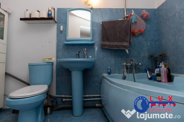 ID 6657 EXCLUSIVITATE - Vila de tip P+M+pod de vanzare 