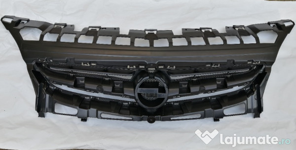Grila radiator Opel Astra J facelift