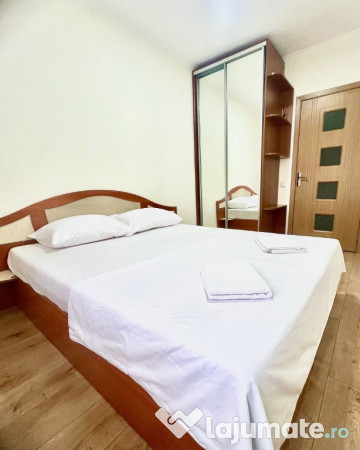 Va propunem spre inchiriere un apartament situat in zona Carfil 