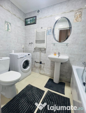 Va propunem spre inchiriere un apartament situat in zona Carfil 