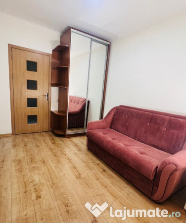 Va propunem spre inchiriere un apartament situat in zona Carfil 