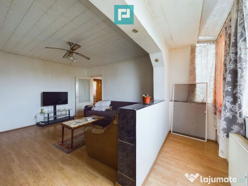 Apartament cu 2 camere în Vlaicu 