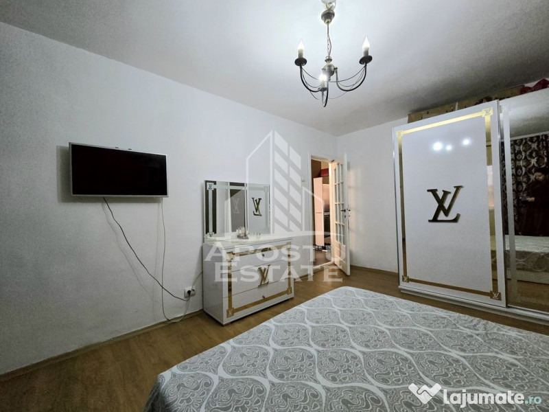 Apartament decomandat, 2 camere, etaj intermediar, Lipovei